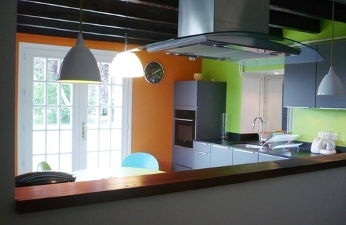 Renaison Cottage | Modern house with large garden and fireplace in Renaison