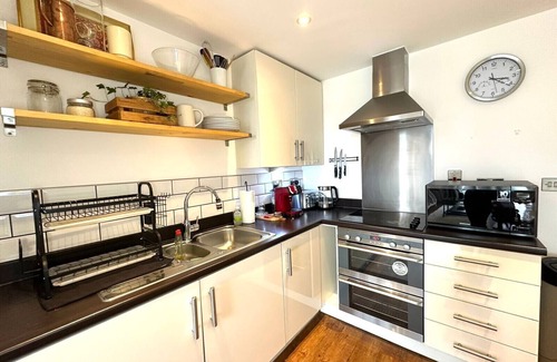 Dalston Apartment | Modern & Ideally Located 2BD Flat Heart of Dalston