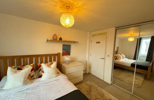 Dalston Apartment | Modern & Ideally Located 2BD Flat Heart of Dalston