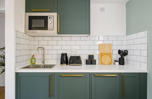 Kings Cross St. Pancras Apartment | Modern King’s Cross Studios – Close to Tube, Cafés, and Attractions