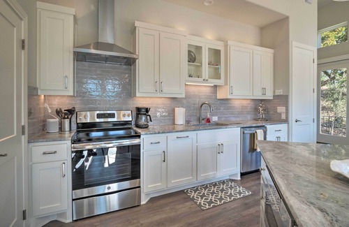 Point Venture House | Modern Lake Travis Haven w/Resort Amenities!
