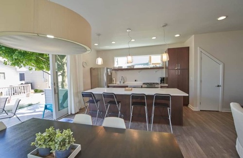 Erie Cottage | Modern Lakefront Cottage