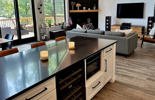 Oxford House | Modern Lakefront Home!