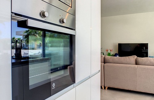 Mar de Cristal Apartment | Modern, large terrace, pool and BBQ