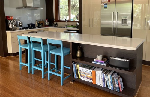 Somers House | Modern, Light & Comfortable 3 Bedroom Beach House