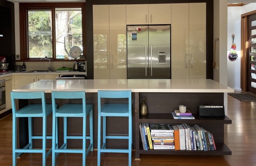Somers House | Modern, Light & Comfortable 3 Bedroom Beach House