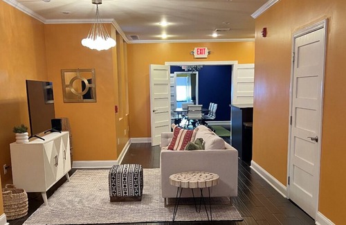 Parkersburg Apartment | Modern living conveniently located on Market Street in downtown Parkersburg