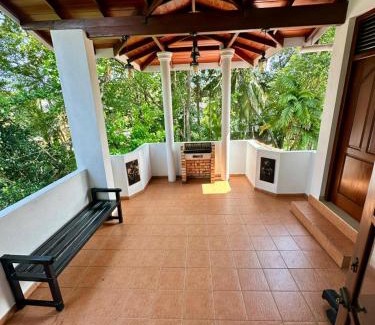 Pita Kotte House | Modern 2 Story, 4BR House, Kotte