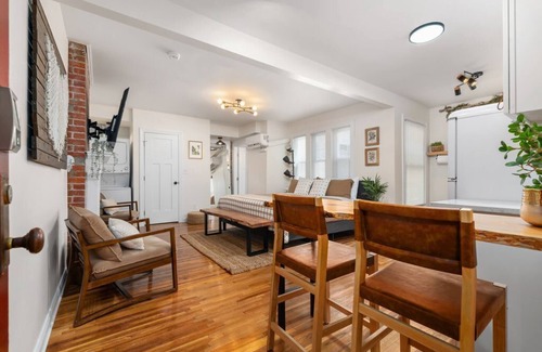 University District Apartment | Modern Loft In the Heart of OSU Campus