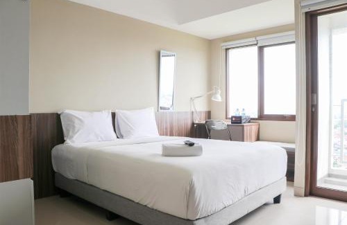 Duren Sawit Apartment | Modern Look and Homey Studio Apartment Gateway Park LRT City Jatibening By Travelio