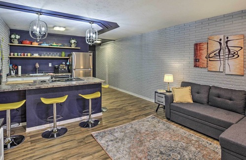 St. Matthews Condo | Modern Louisville Condo ~ 8 Mi from Downtown!