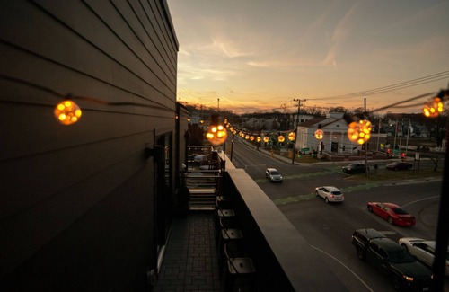 Inglewood House | Modern LUX 3 Story Home w/Rooftop Bar - 4 mi to DT