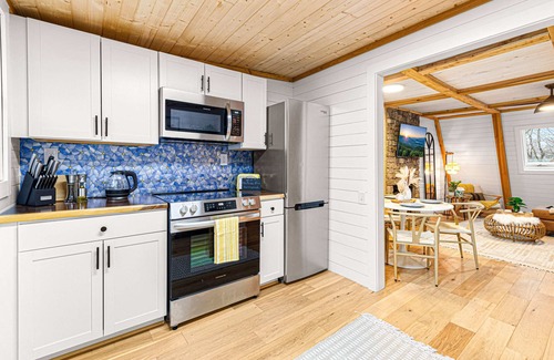 Blowing Rock Cabin | Modern Luxe A-Frame w/Dome, Hot Tub & Sauna