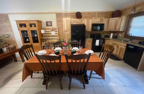 Conyers Cabin | Modern Luxe Cabin Tucked away on the Yellow River!