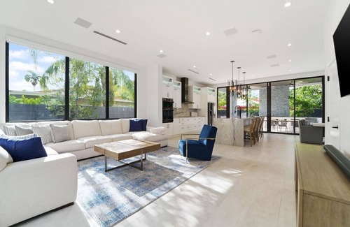 Ludlam Villa | Modern Luxurious 4BR Home With Private Heated Pool
