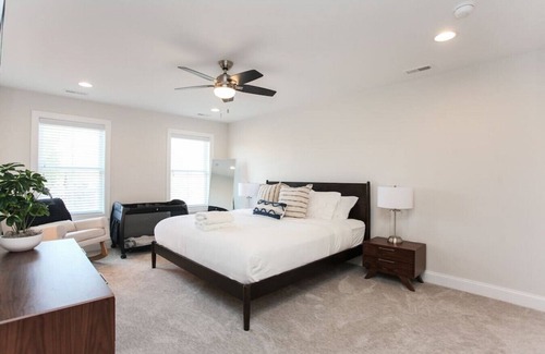 Conshohocken House | Modern Luxury 4 Bedroom Home, Steps from Park