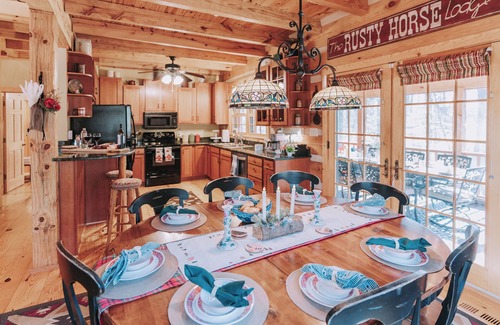 Laurelville Cabin | Modern luxury 4 Bedroom cabin with game room, hot tub, sauna and home theater