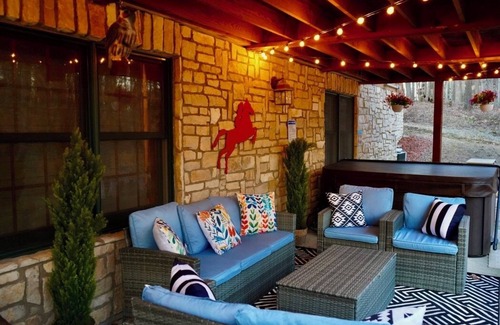 Laurelville Cabin | Modern luxury 4 Bedroom cabin with game room, hot tub, sauna and home theater