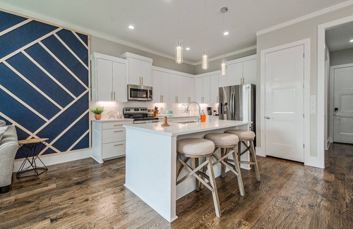 West Dallas House | Modern Luxury - Amazing Backyard! In Dallas - Near Everything!