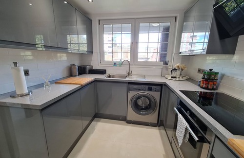 Limehouse Apartment | Modern Luxury Apartment & Family Home