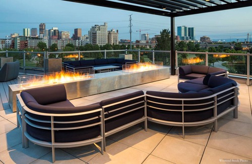 Highland Apartment | Modern Luxury Apt in Downtown Denver + King Bed + Private Garage + Pool