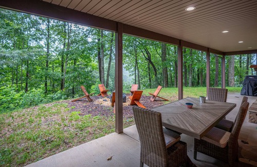 Almond Cabin | Modern Luxury Cabin in Bryson City!