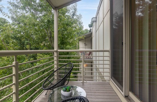 Oxford Condo | Modern Luxury Downtown Condo