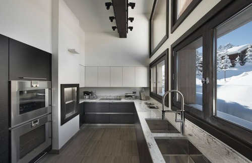 Sailly sur la Lys Ski Chalet | Modern Luxury Meets Alpine Charm- Private 6 Bedrooms Chalet With Spa