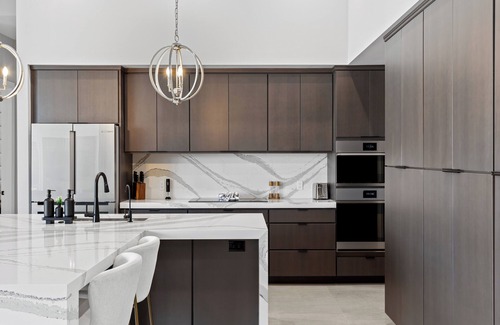 Cape Coral Villa | Modern Luxury Gulf-Access Retreat - Heated Pool & Spa -Sleeps 9