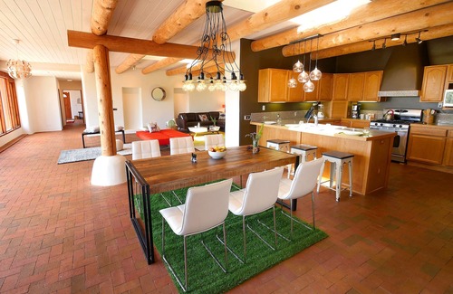Durango House | Modern Luxury Home on 3 Acres - Great Views - 10 Min. to Downtown Durango