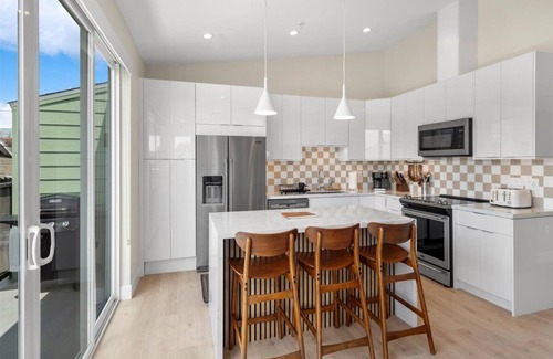 Reno House | Modern luxury home, panoramic views!