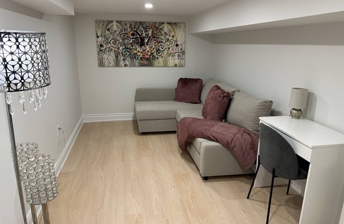 Halton Regional Municipality Apartment | Modern luxury living in Milton