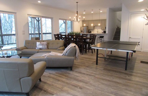 Cullowhee House | Modern Luxury Mountain Lakside Getaway on Lake Glenville, NC
