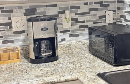 Old Seminole Heights Apartment | Modern Luxury Stay in Tampa