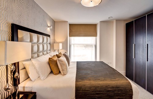 Swiss Cottage Apartment | Modern, Luxury Two-Bed Apartment with Private Patio