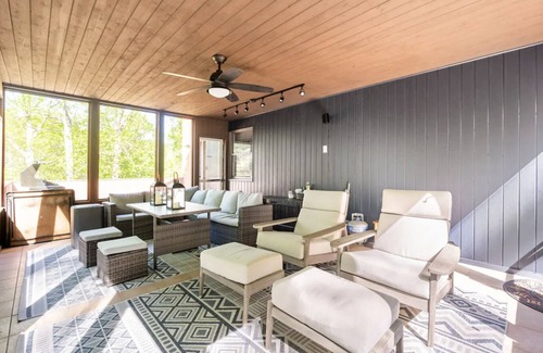 Putnam Valley House | Modern, Magical Woodsy Escape 1 Hour From NYC