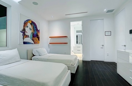Lauderdale Beach House | Modern Masterpiece At The Beach
