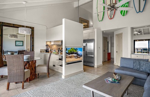 Kihei Condo | Modern Maui Kamaole Condo | Ocean View | A/C | Near Beach & Pool