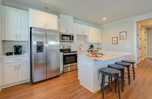 Melrose House | Modern Melrose-2 Bedroom Condo-5 mins to Broadway