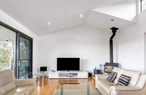 Wentworth Falls House | Modern Mountain Escape with Breathtaking Views