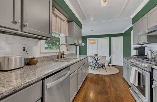 Murfreesboro House | Modern Murfreesboro Retreat ,Sleeps 8