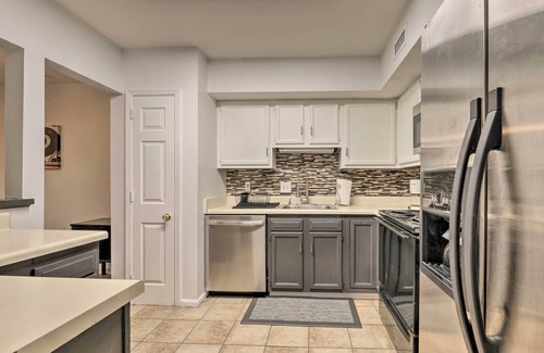 Antioch House | Modern Nashville Townhome: Large Yard & Deck!