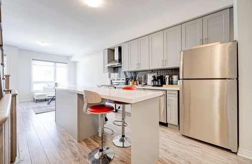 Durham Region House | Modern New 4 Bedroom Townhome with Indoor Fireplace