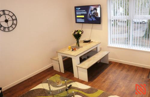 Stoke-on-Trent Apartment | Modern Newgate Apartments - Convenient Location, Close to All Local Amenities