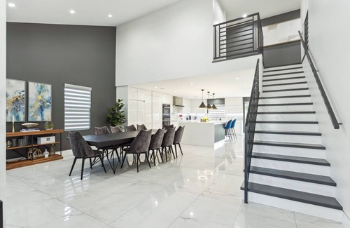 Valley Village House | Modern Oasis! 5BD/3BA & Pool in Valley Village