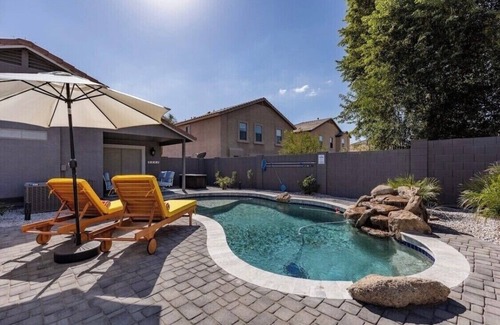 Sarival Village House | Modern Oasis in the desert with a Pool!