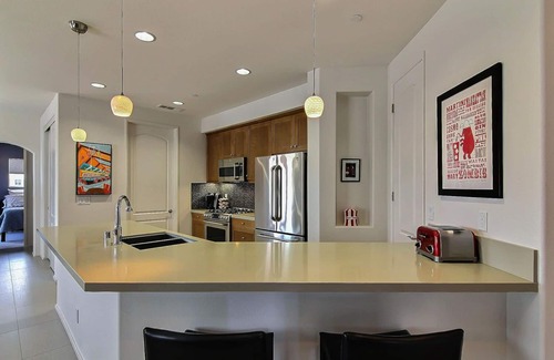 Palm Springs Condo | Modern Oasis in the Heart of Palm Springs