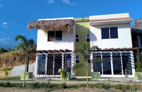 Oaxaca House | Modern Oasis House with Pool