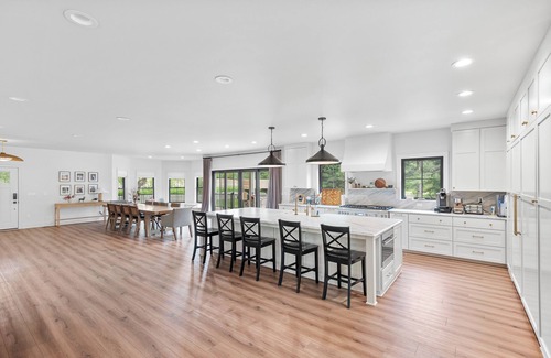 Morrisonville House | Modern Oasis Space to Gather & Unwind in Peace 4 Miles to Madison
