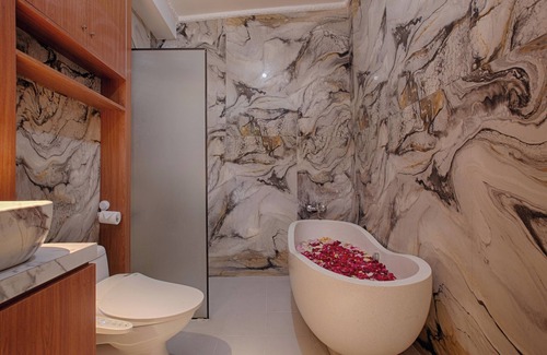 Seminyak Villa | Modern Oasis Villa: Perfect Bali Retreat with Pool